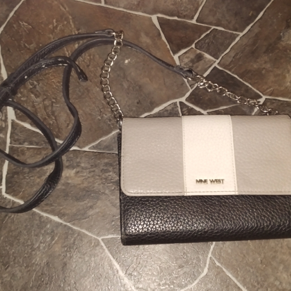 Crossbody purse